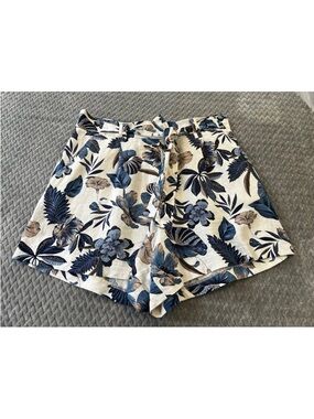 C&C California Linen Blend High Rise Shorts Size 8